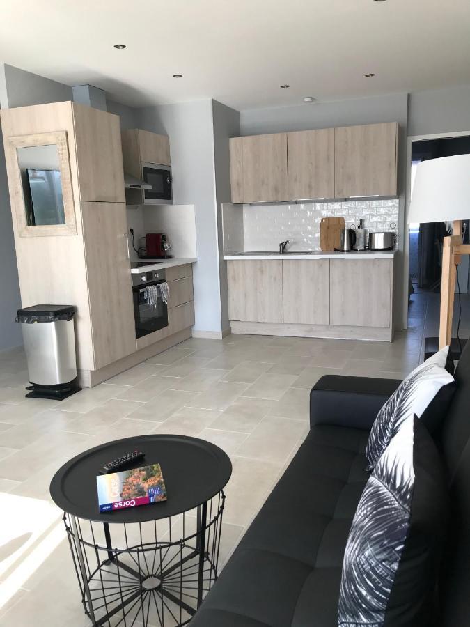 Appartement Plein Centre Saint Florent Face Au Port Exterior foto